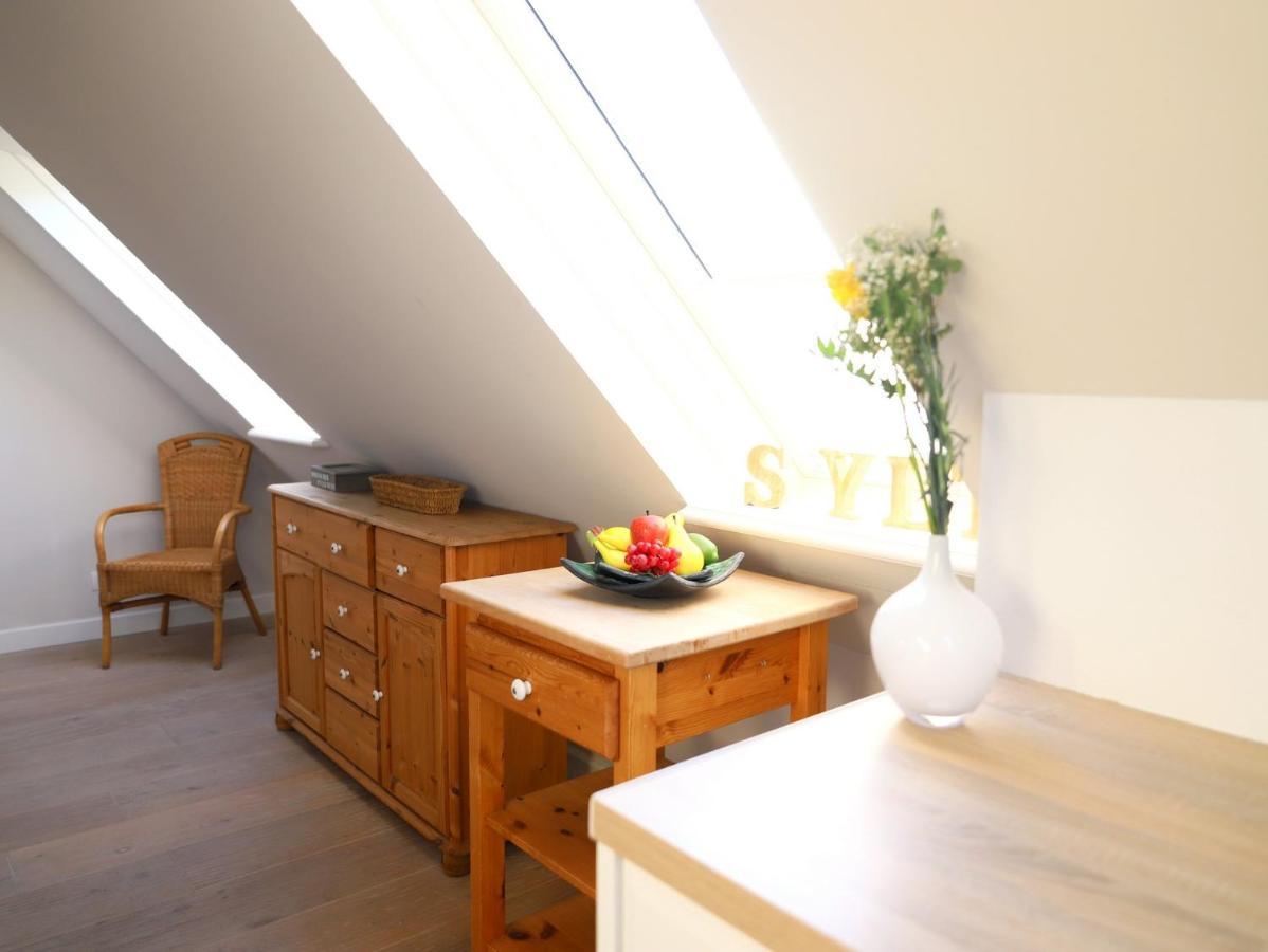 Die Wohnung Möwe ist ein kleines gemütliches Feriendomizil für 4 Personen im Haus Vogelsang. Westerland Exterior foto